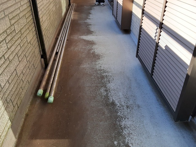 防水面の剥がれが目立つ